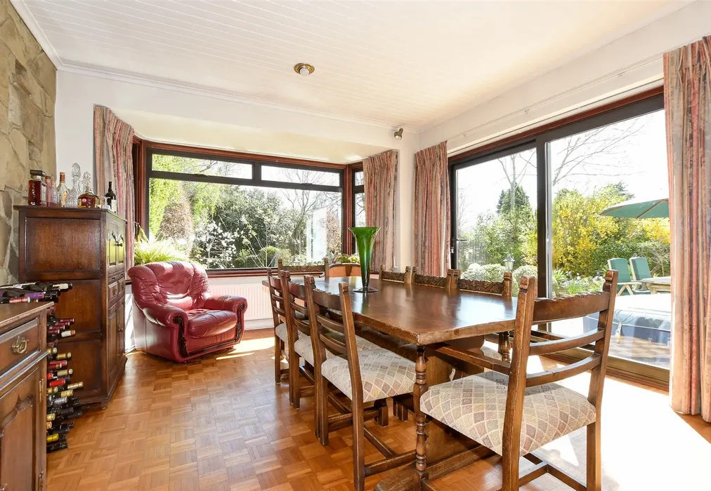 Dining Area - Copse Hill, Purley, Surrey - Wards of Kent