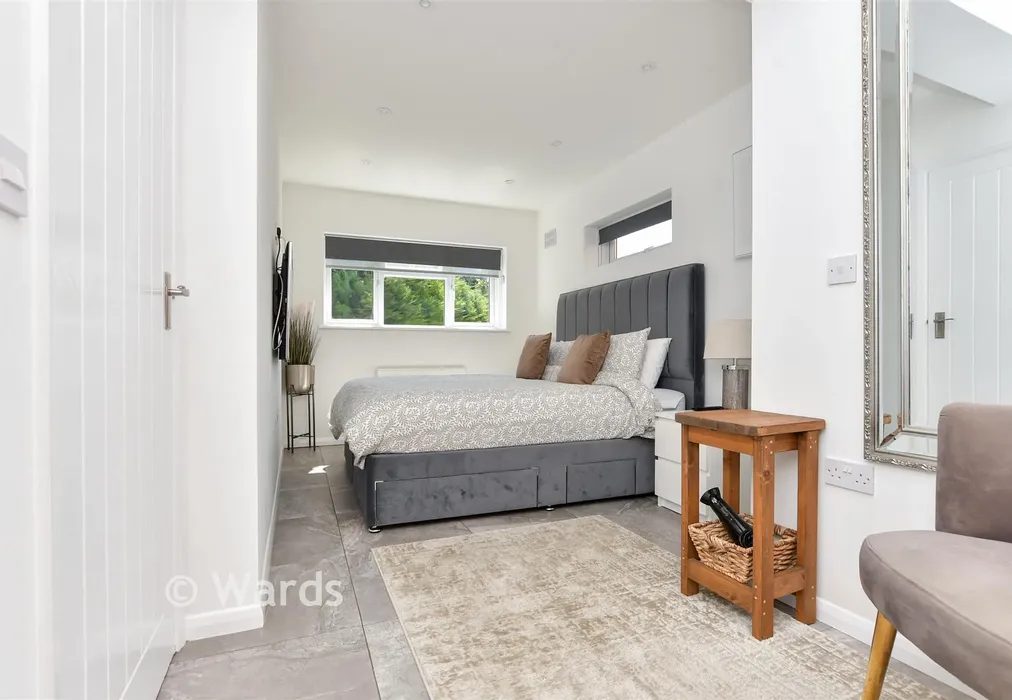 Guest Room - Manor Lea Road, St Nicholas At Wade, Birchington, Kent - Wards of Kent