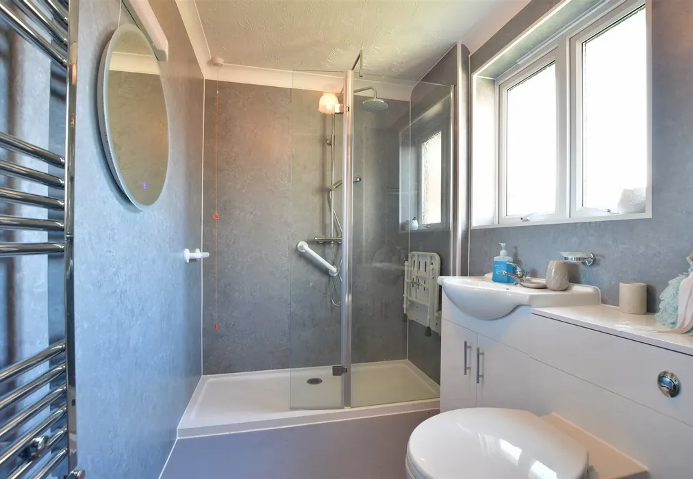 Shower Room - Silverwood Court, Rustington, West Sussex - Wards of Kent