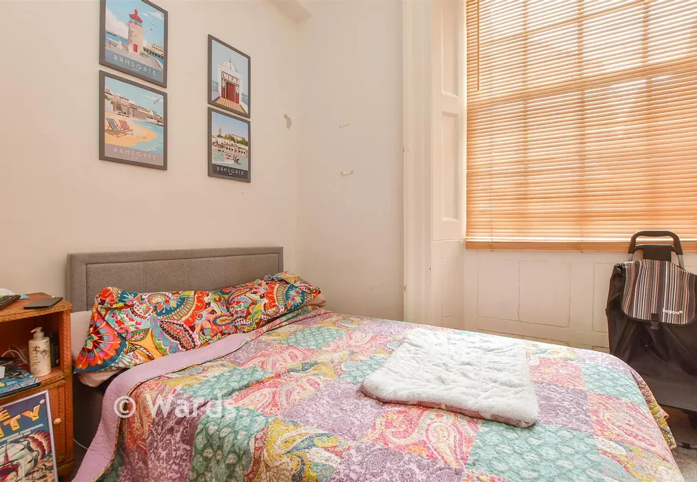 Bedroom 2 - Wellington Crescent, Ramsgate, Kent - Wards of Kent