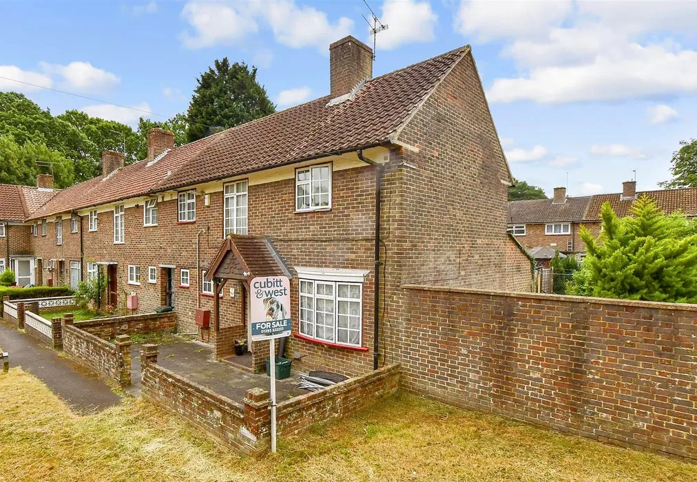 External (Web) - Shaws Road, Northgate, Crawley, West Sussex - Wards of Kent