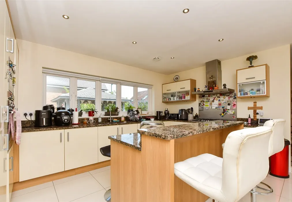 Kitchen - The Furrows, Crawley Down, West Sussex - Wards of Kent