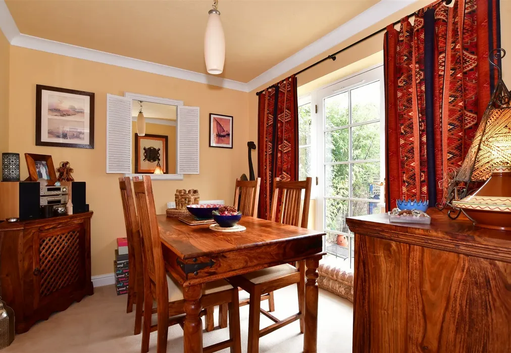 Dining Room - Island Way East, St Mary's Island, Chatham, Kent - Wards of Kent
