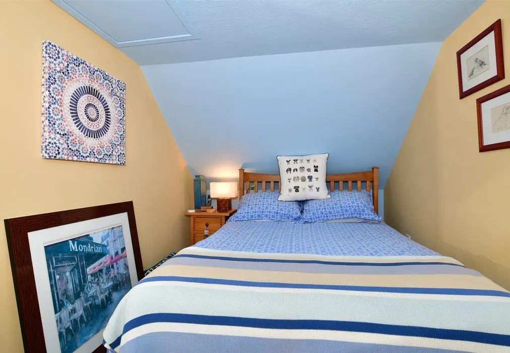 Bedroom 5 - Island Way East, St Mary's Island, Chatham, Kent - Wards of Kent