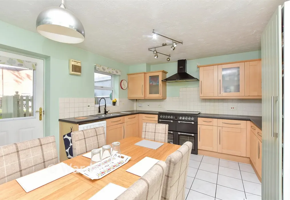 Kitchen/Breakfast Room - Ruth Street, Chatham, Kent - Wards of Kent