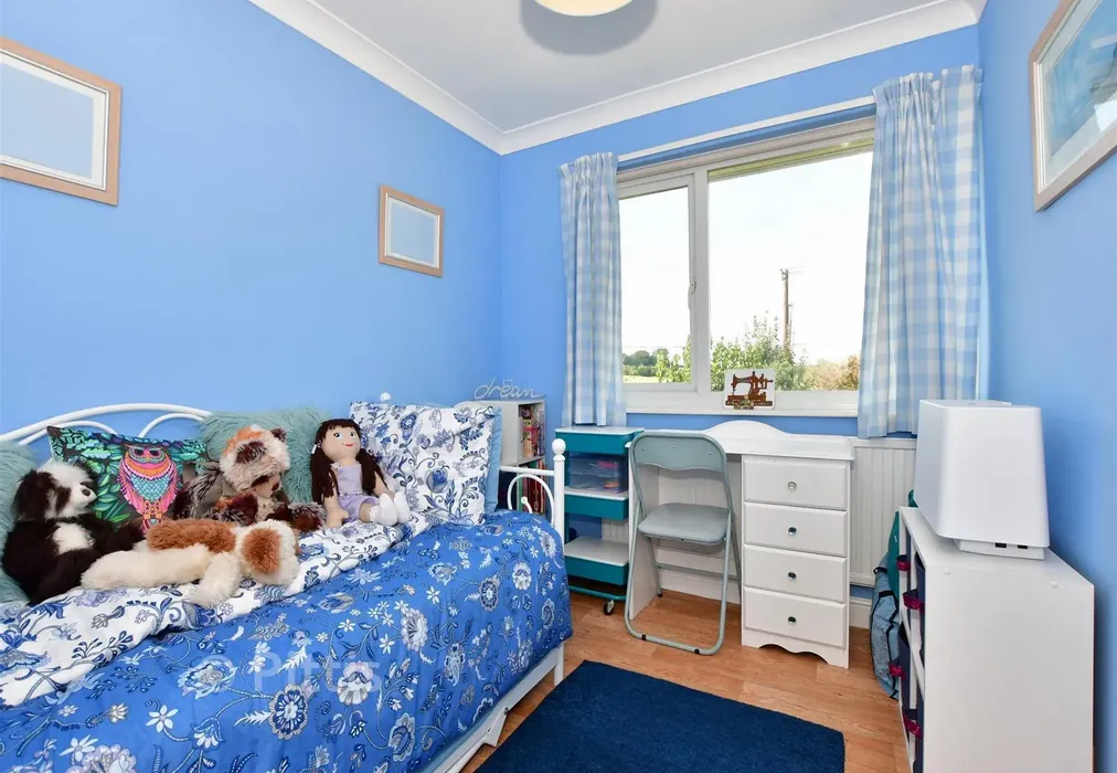 Bedroom 3 - Alverstone Road, Apse Heath, Sandown, Isle of Wight - Wards of Kent