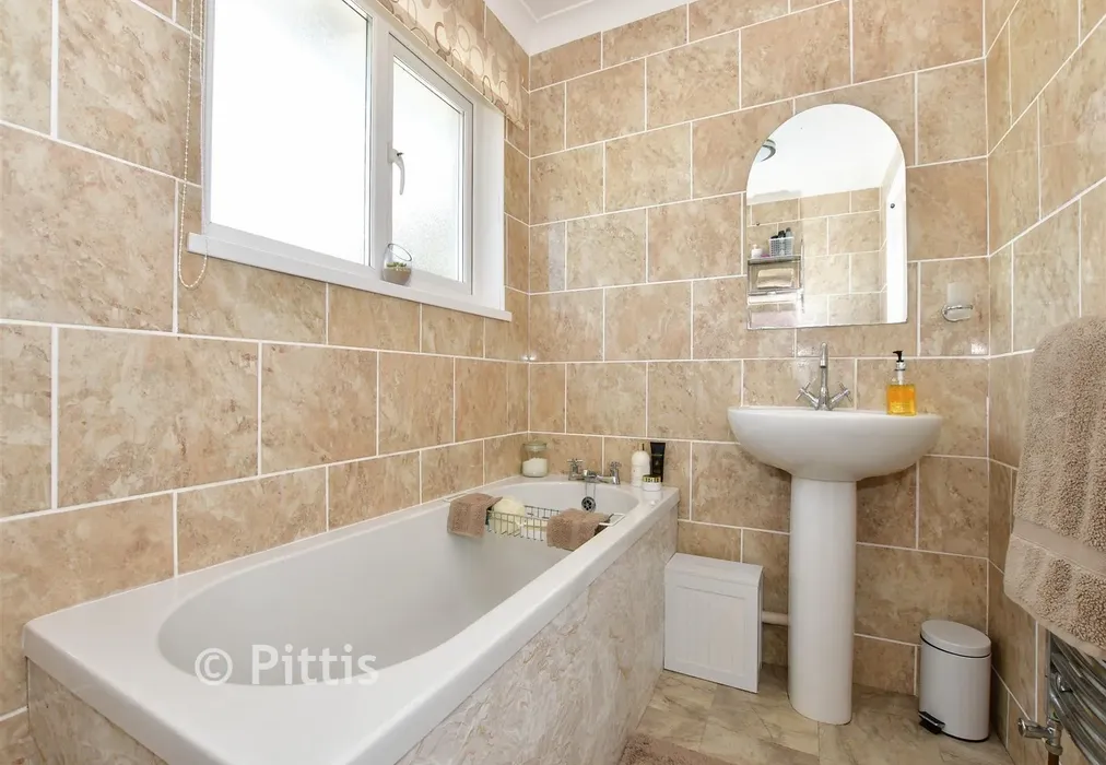 Bathroom - Alverstone Road, Apse Heath, Sandown, Isle of Wight - Wards of Kent