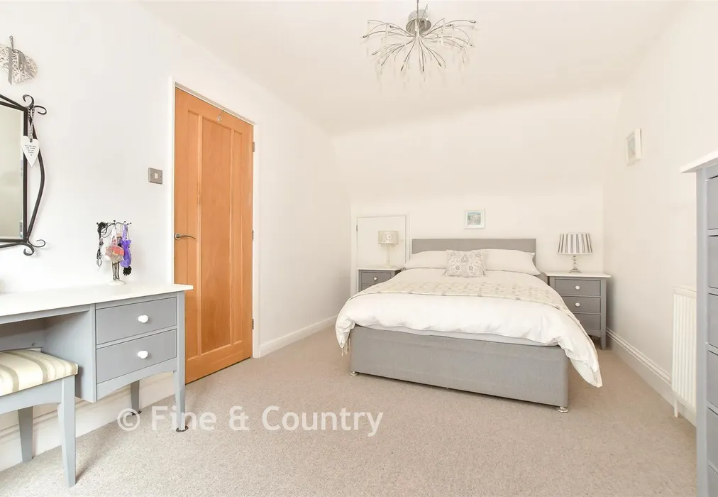 Bedroom 3 - Madeira Vale, Ventnor, Isle of Wight - Wards of Kent