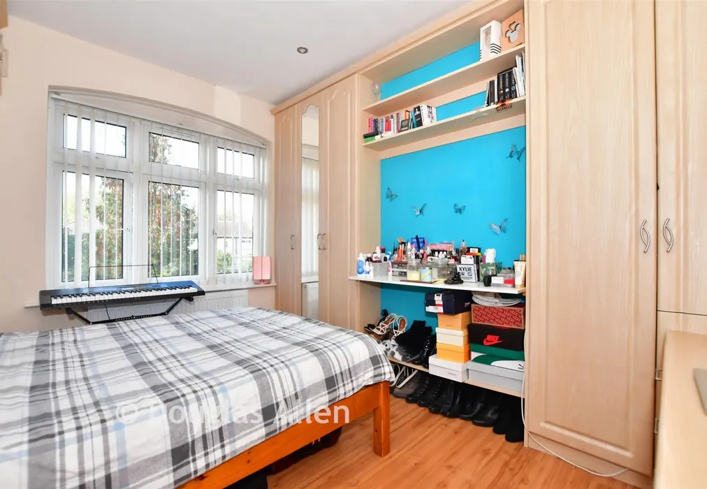 Bedroom 1 A - Chadwell Heath Lane, Chadwell Heath, Essex - Wards of Kent