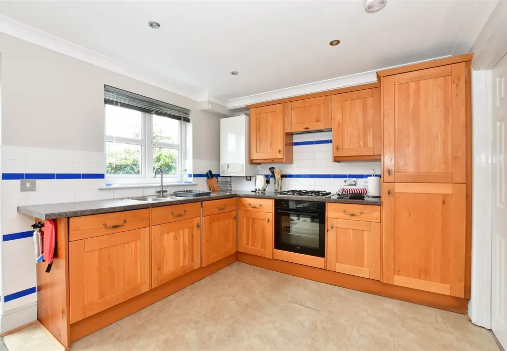 Kitchen - Fife Court, Cowes, Isle of Wight - Wards of Kent