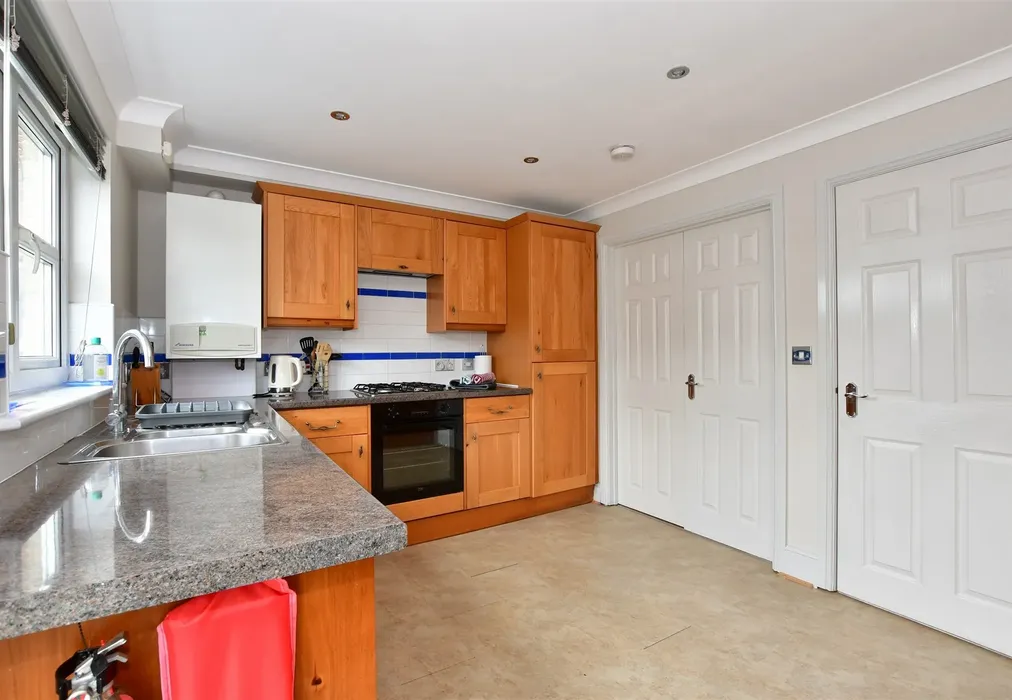 Kitchen - Fife Court, Cowes, Isle of Wight - Wards of Kent