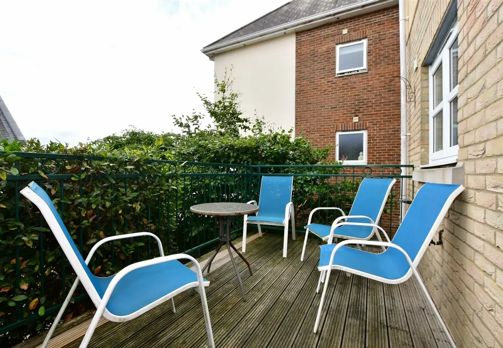Balcony - Fife Court, Cowes, Isle of Wight - Wards of Kent