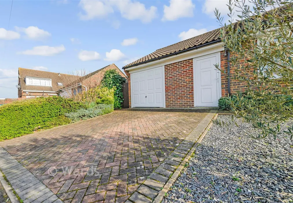 Driveway - Brookes Place, Newington, Sittingbourne, Kent - Wards of Kent