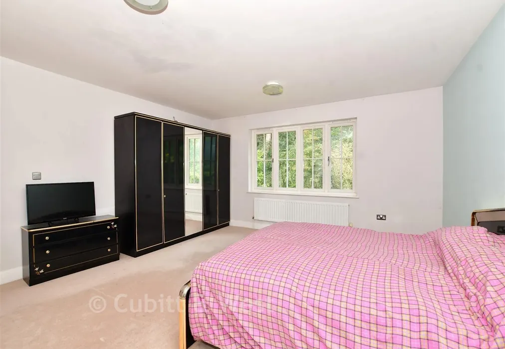 Bedroom 1 2026 - The Warren, Kingswood, Surrey - Wards of Kent