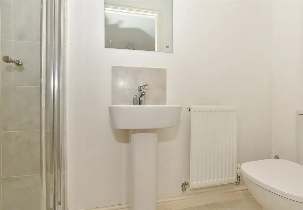 En-Suite - Bishop Close, Margate, Kent - Wards of Kent