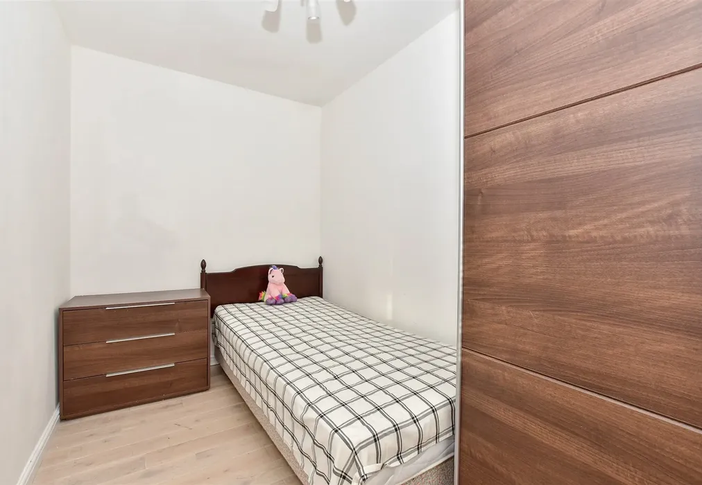 Lounge - Bishop Close, Margate, Kent - Wards of Kent