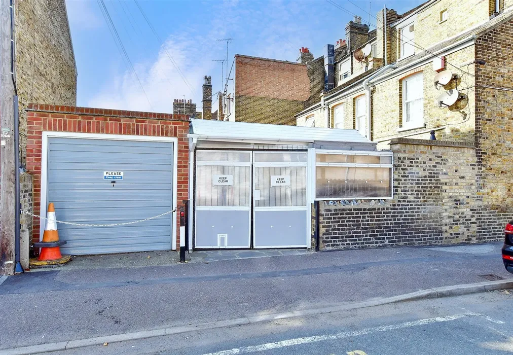 Garage - Canterbury Road, Westbrook, Margate, Kent - Wards of Kent