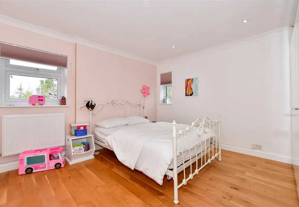 Bedroom 3 - The Street, Ulcombe, Maidstone, Kent - Wards of Kent