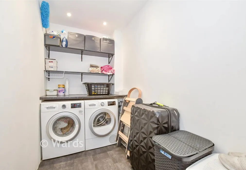 Utility Room - Passmore Way, Tovil, Maidstone, Kent - Wards of Kent