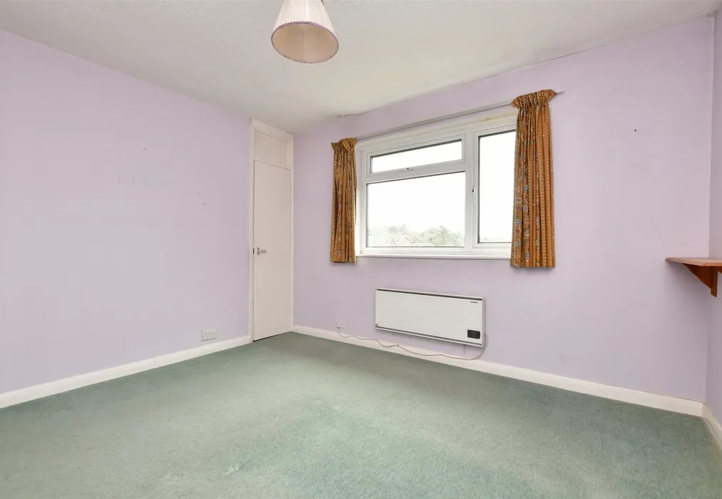Bedroom 1 - Oakfield Drive, Reigate, Surrey - Wards of Kent