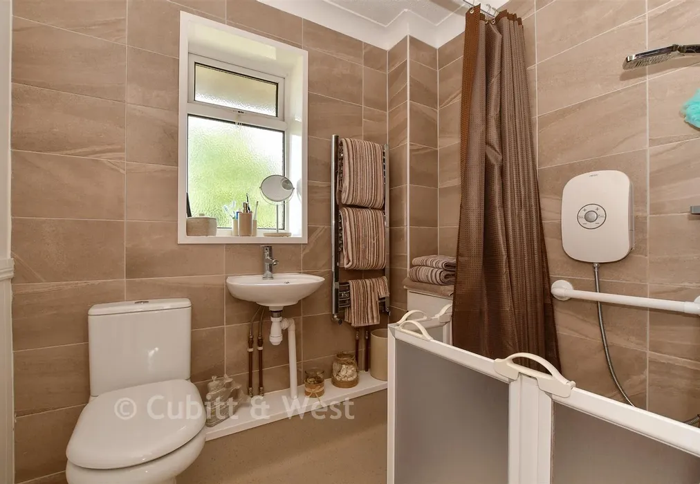 Shower Room - Mill Lane, Ashington, West Sussex - Wards of Kent