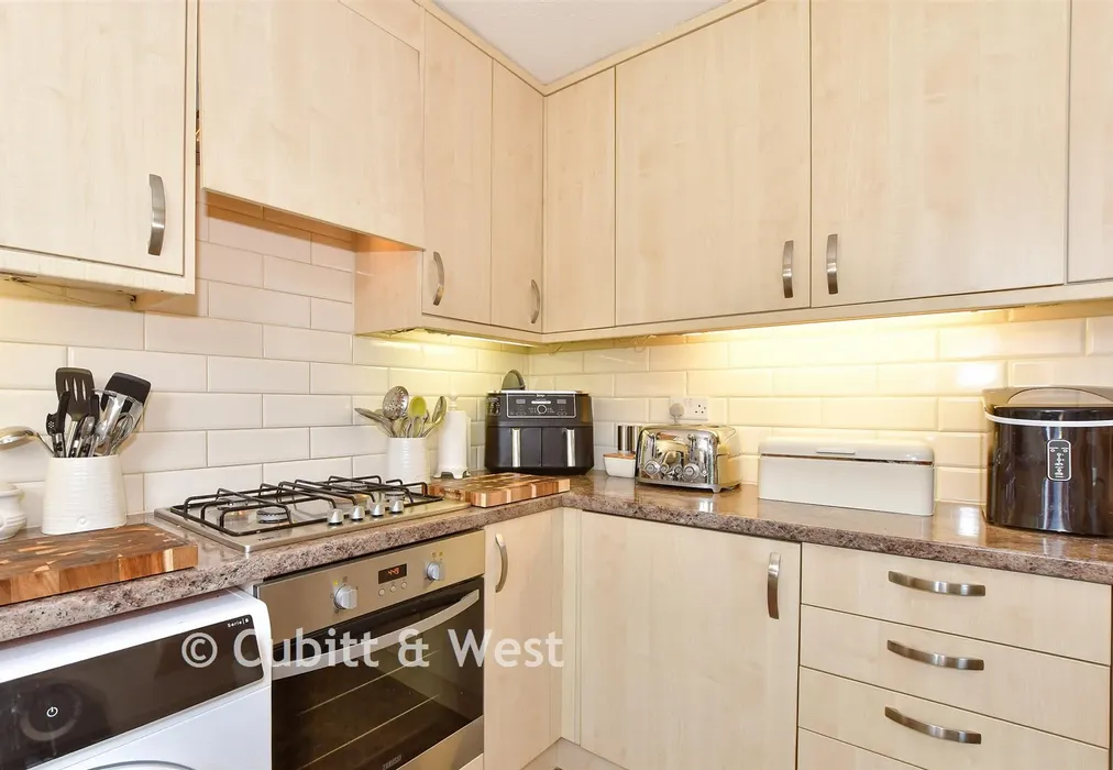 Kitchen - Mill Lane, Ashington, West Sussex - Wards of Kent