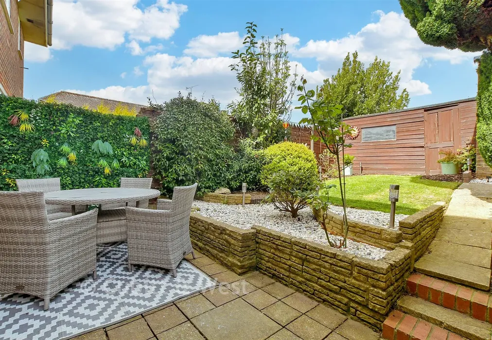 Rear Garden - Mill Lane, Ashington, West Sussex - Wards of Kent
