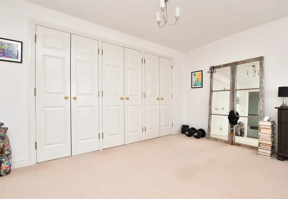 Bedroom 1 - Hartington Close, Reigate, Surrey - Wards of Kent