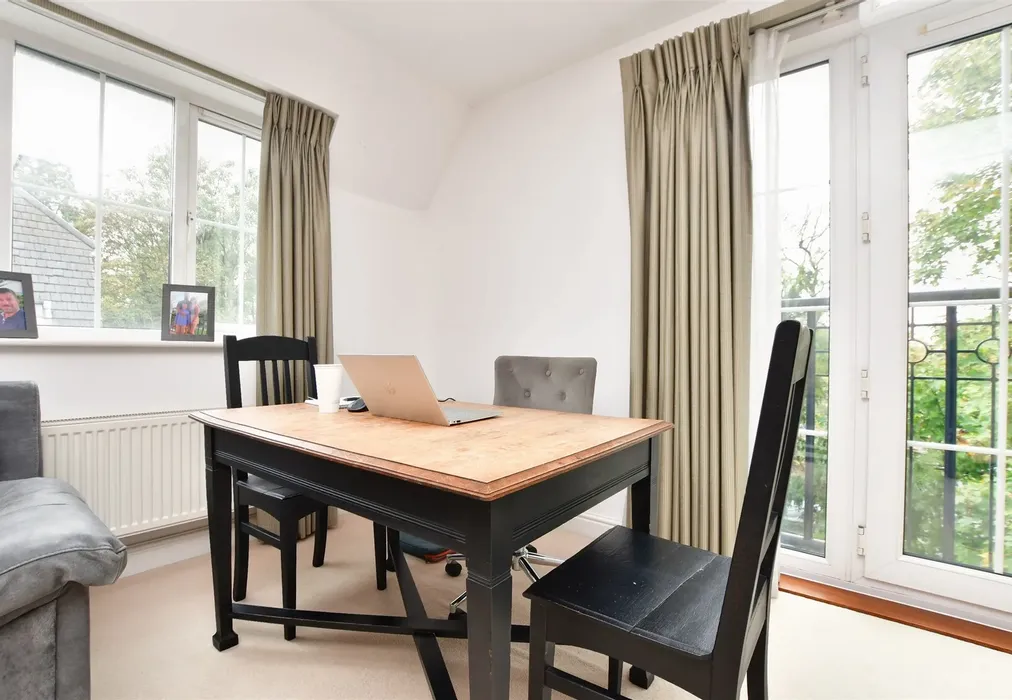 Lounge/Diner - Hartington Close, Reigate, Surrey - Wards of Kent