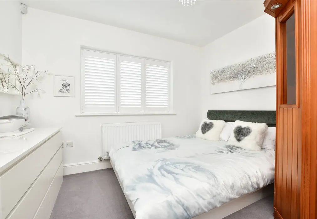 Bedroom 4 - Hanbury Mews, Shirley, Croydon, Surrey - Wards of Kent