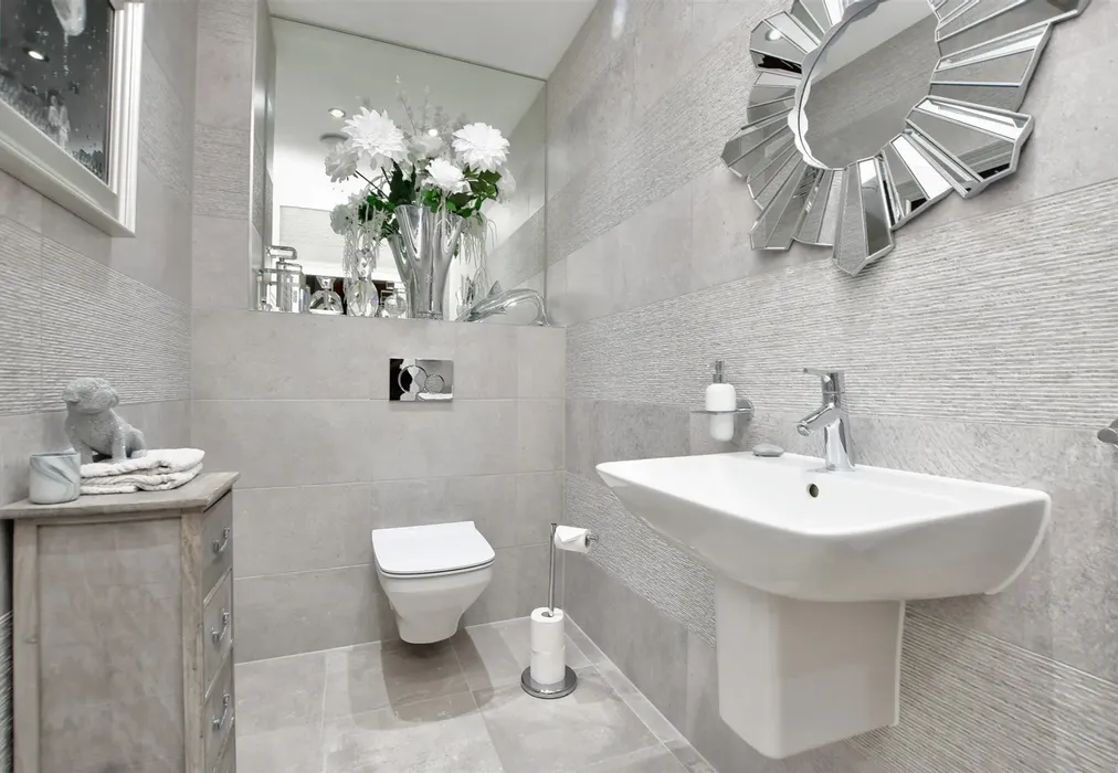 Cloakroom - Hanbury Mews, Shirley, Croydon, Surrey - Wards of Kent