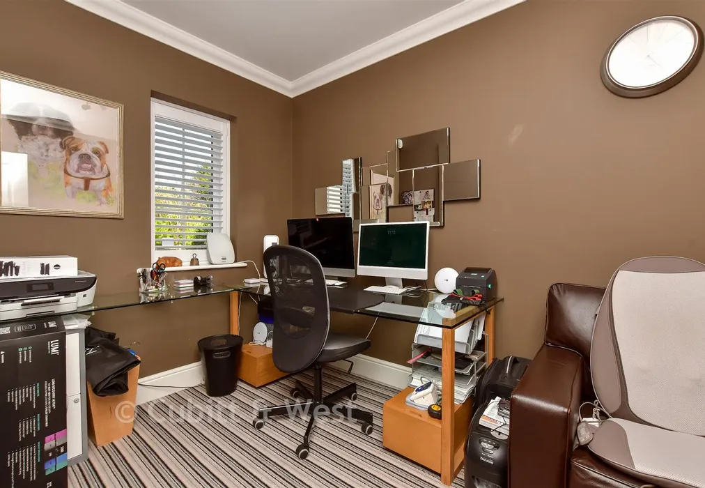 Study - Hanbury Mews, Shirley, Croydon, Surrey - Wards of Kent