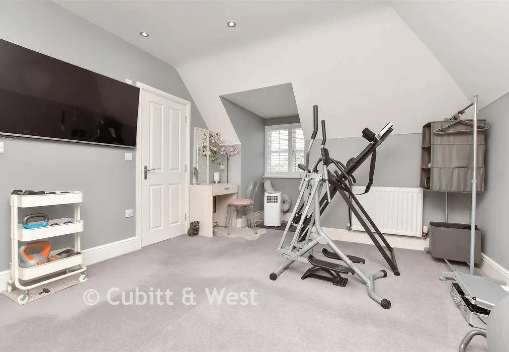 Bedroom 1 - Hanbury Mews, Shirley, Croydon, Surrey - Wards of Kent