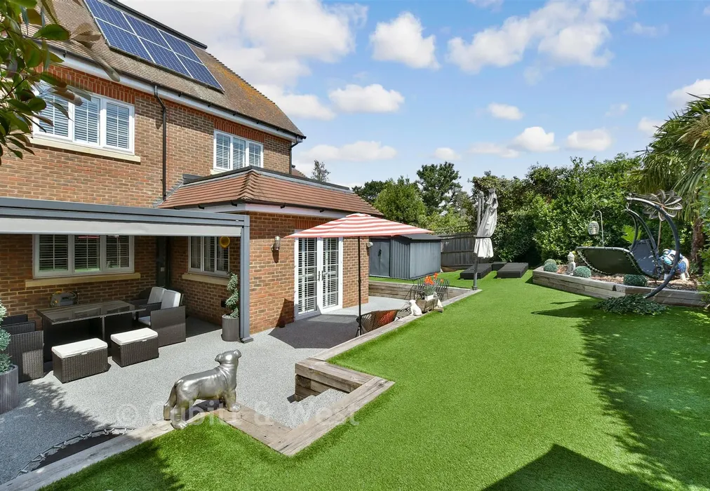 Rear Garden - Hanbury Mews, Shirley, Croydon, Surrey - Wards of Kent