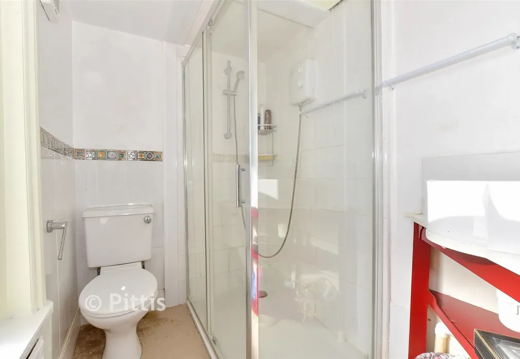 Shower Room - Western Road, Shanklin, Isle of Wight - Wards of Kent