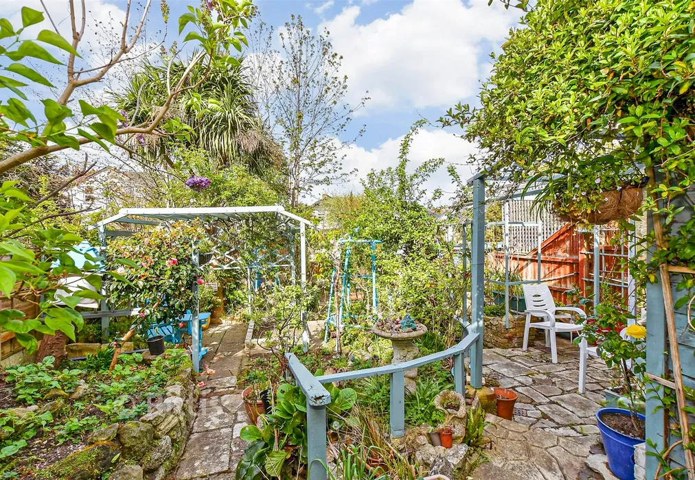 Rear Garden - Western Road, Shanklin, Isle of Wight - Wards of Kent