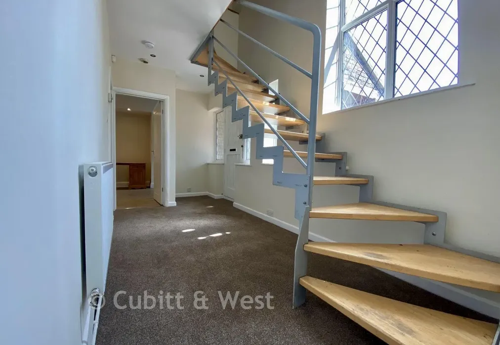 Hallway - North Road, Reigate, Surrey - Wards of Kent