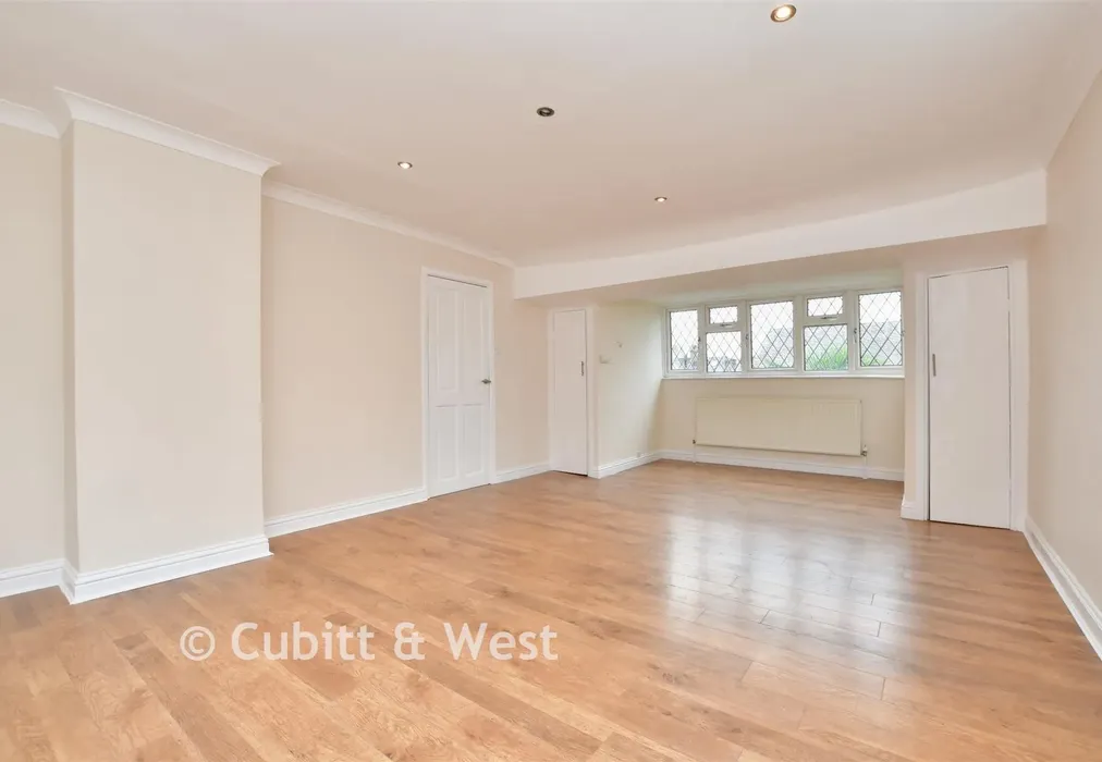 Bedroom 1 - North Road, Reigate, Surrey - Wards of Kent