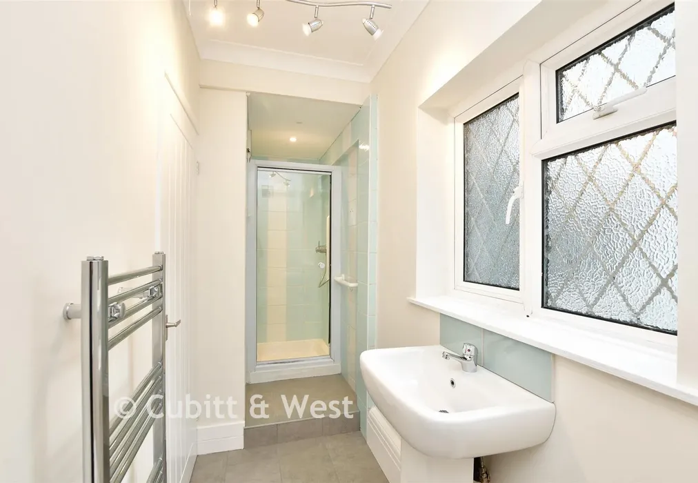 Shower Room - North Road, Reigate, Surrey - Wards of Kent