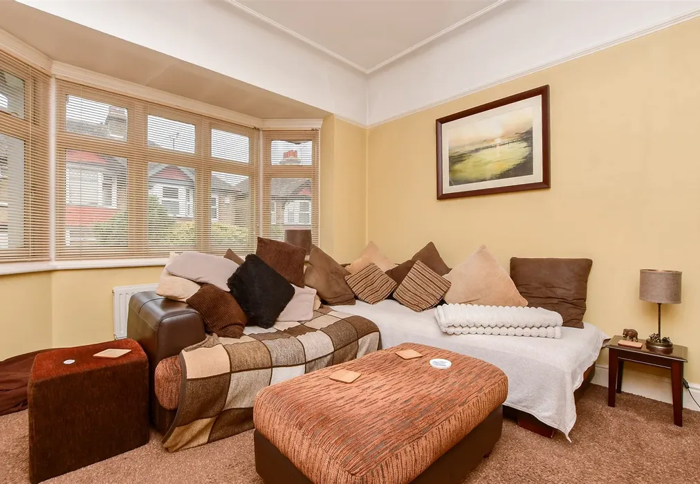 Lounge - Muir Road, Ramsgate, Kent - Wards of Kent