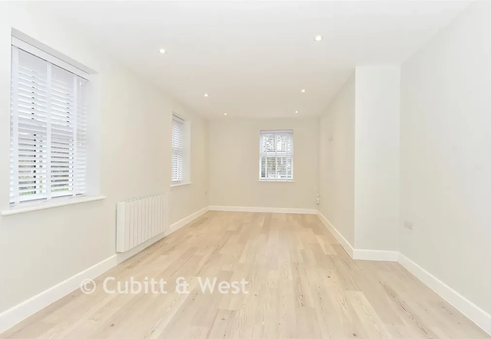 Lounge - Blendworth Lane, Waterlooville, Hampshire - Wards of Kent