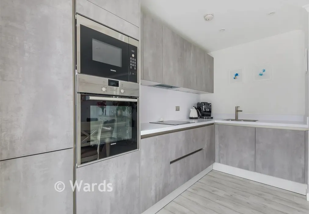 Kitchen Area - Eden Road, Dunton Green, Sevenoaks, Kent - Wards of Kent