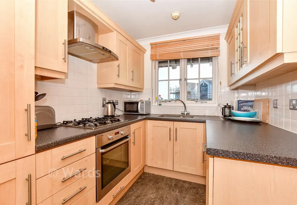 Kitchen - Horsebridge Road, Whitstable, Kent - Wards of Kent