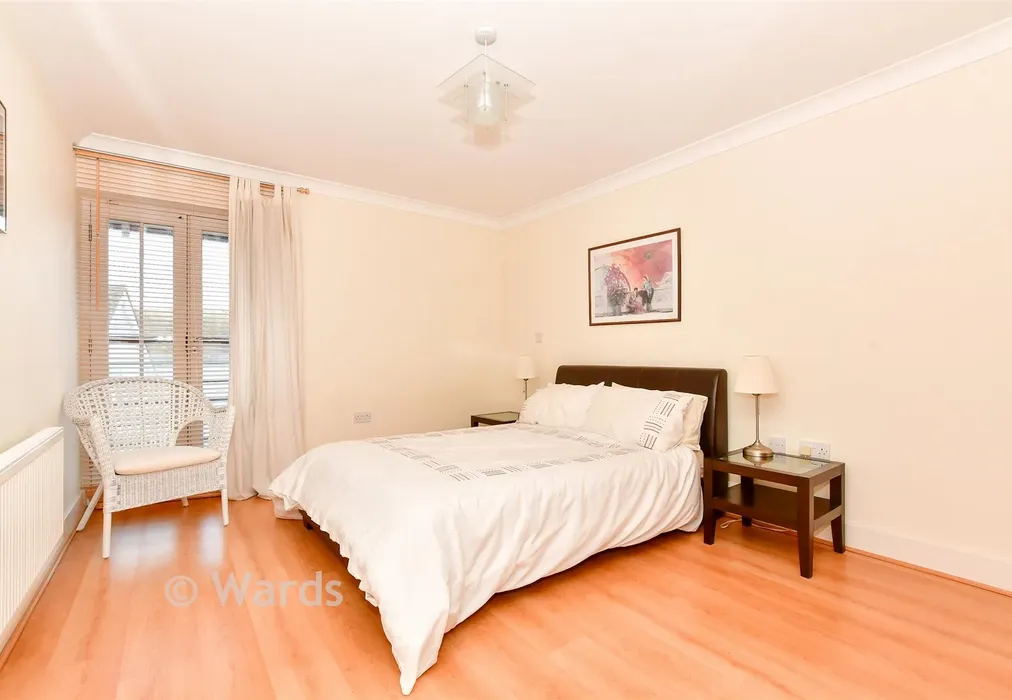 Bedroom 1 - Horsebridge Road, Whitstable, Kent - Wards of Kent