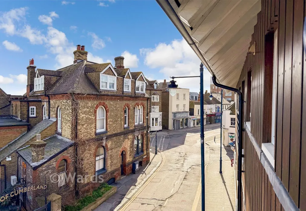 Balcony Views - Horsebridge Road, Whitstable, Kent - Wards of Kent