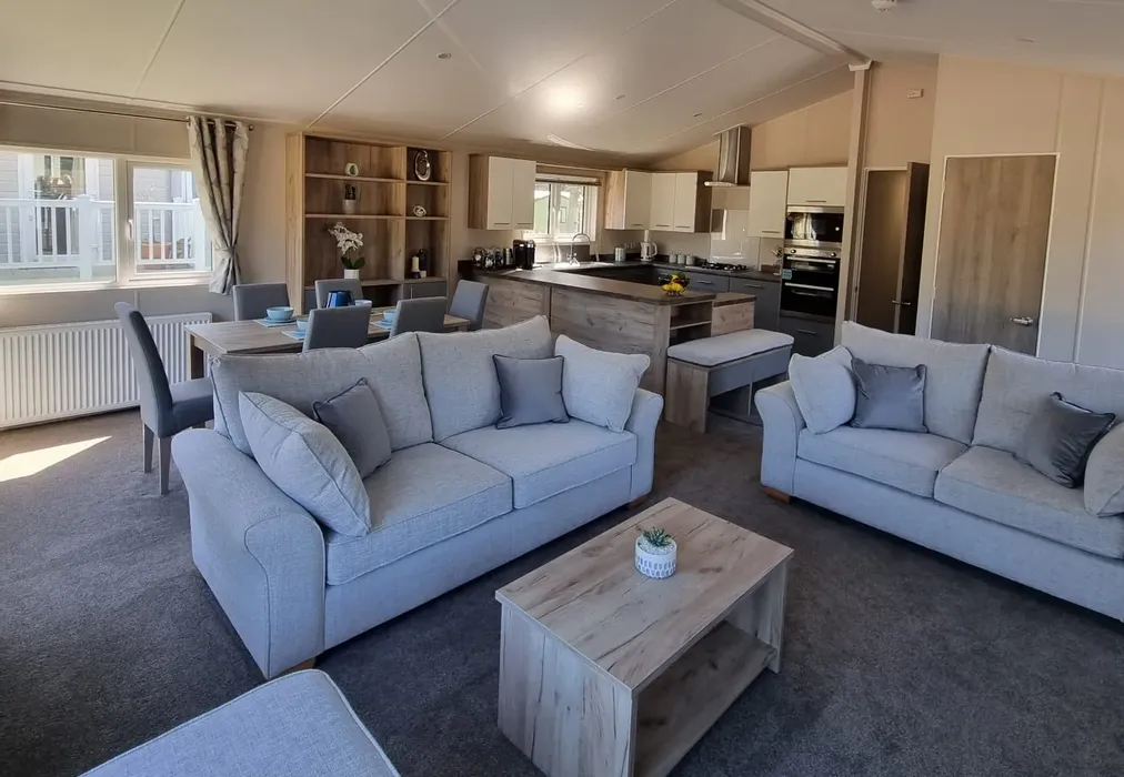 Lounge - Bluebell Park, Emms Lane, Brooks Green, Horsham, West Sussex - Wards of Kent