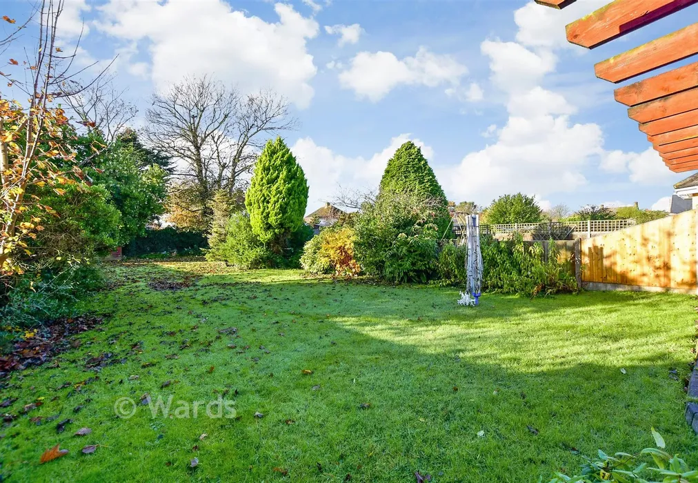Rear Garden - St. Nicholas Road, Littlestone, New Romney, Kent - Wards of Kent