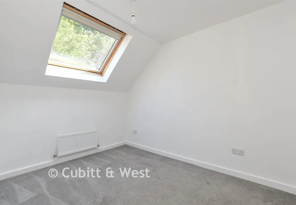 Bedroom 2 - Cotland Acres, Meadvale, Surrey - Wards of Kent