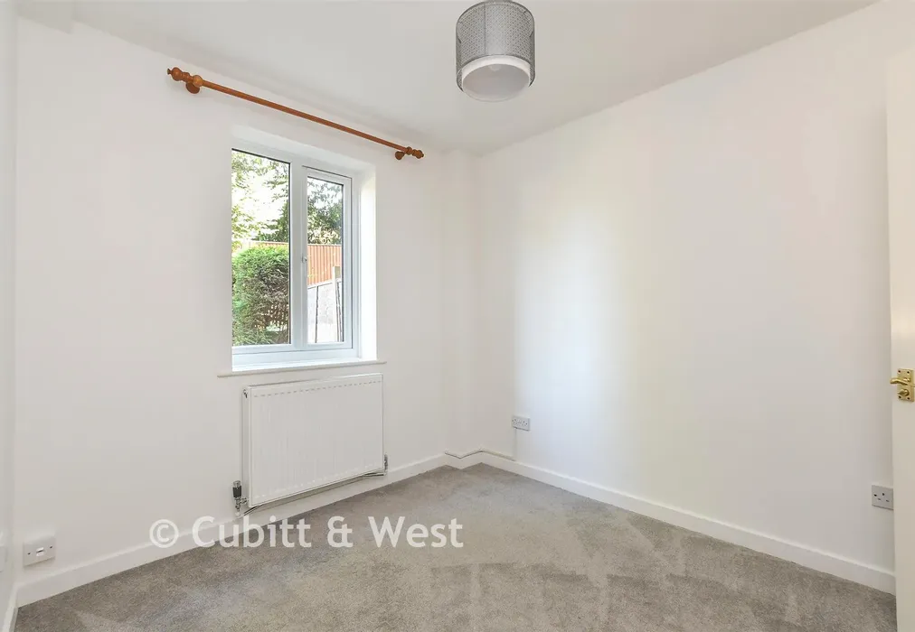 Bedroom 3 - Cotland Acres, Meadvale, Surrey - Wards of Kent
