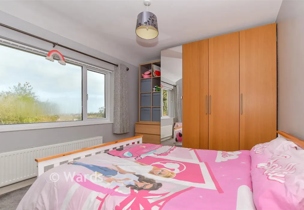 Bedroom 2 - Hazling Dane, Shepherdswell, Dover, Kent - Wards of Kent